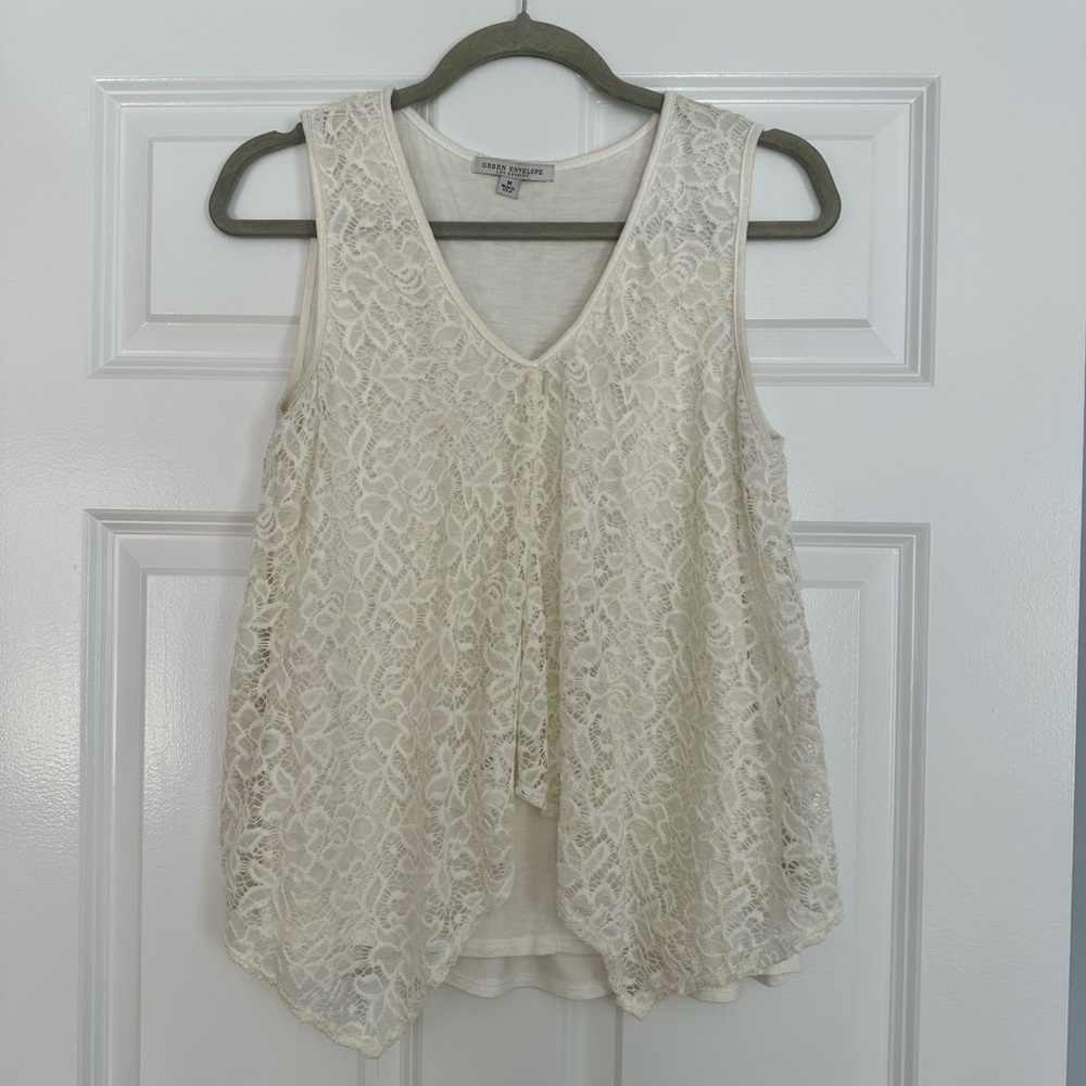 Green Envelope Cream Lace Layered Tank Top